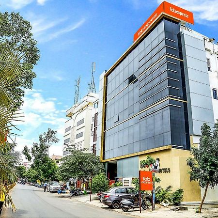 Fabexpress Essvee Mg Road Vijayawada Hotel Luaran gambar